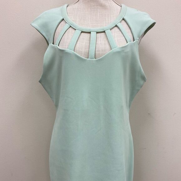 Kardashian Kollection Spearmint Cut Out Body Con Dress‎ - Picture 2 of 8